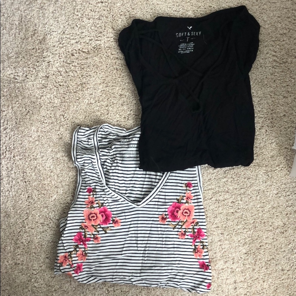 American Eagle size XS t-shirt bundle